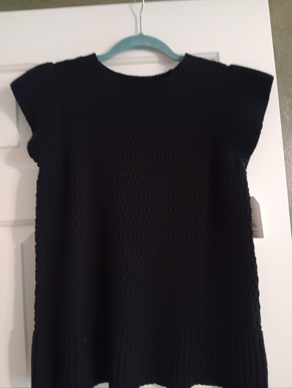 Time and Tru Black Textured Ruffle-Sleeve Knit Shirt NWT Xs Fits As Loose Small